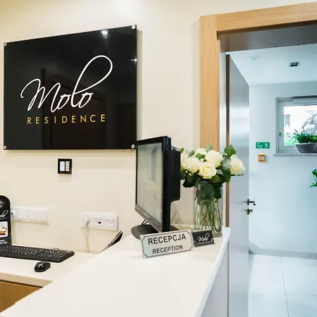 Molo Couette-café 3*