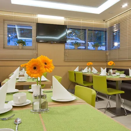 Couette-café Molo 3*